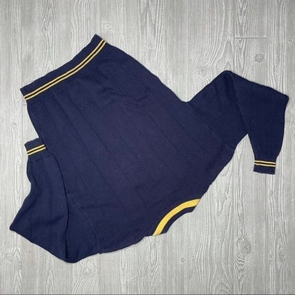 Vintage retro jantzen sweater blue with gold trim and torch fire  logo size medi - Picture 2 of 4
